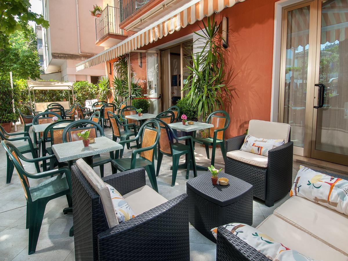 Hotel Miramare Cattolica Esterno foto