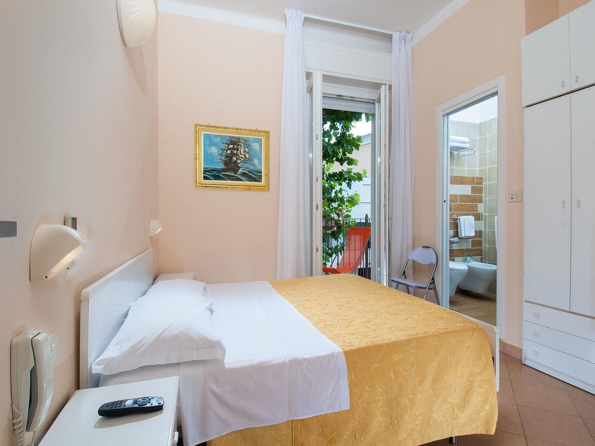 Hotel Miramare Cattolica Esterno foto