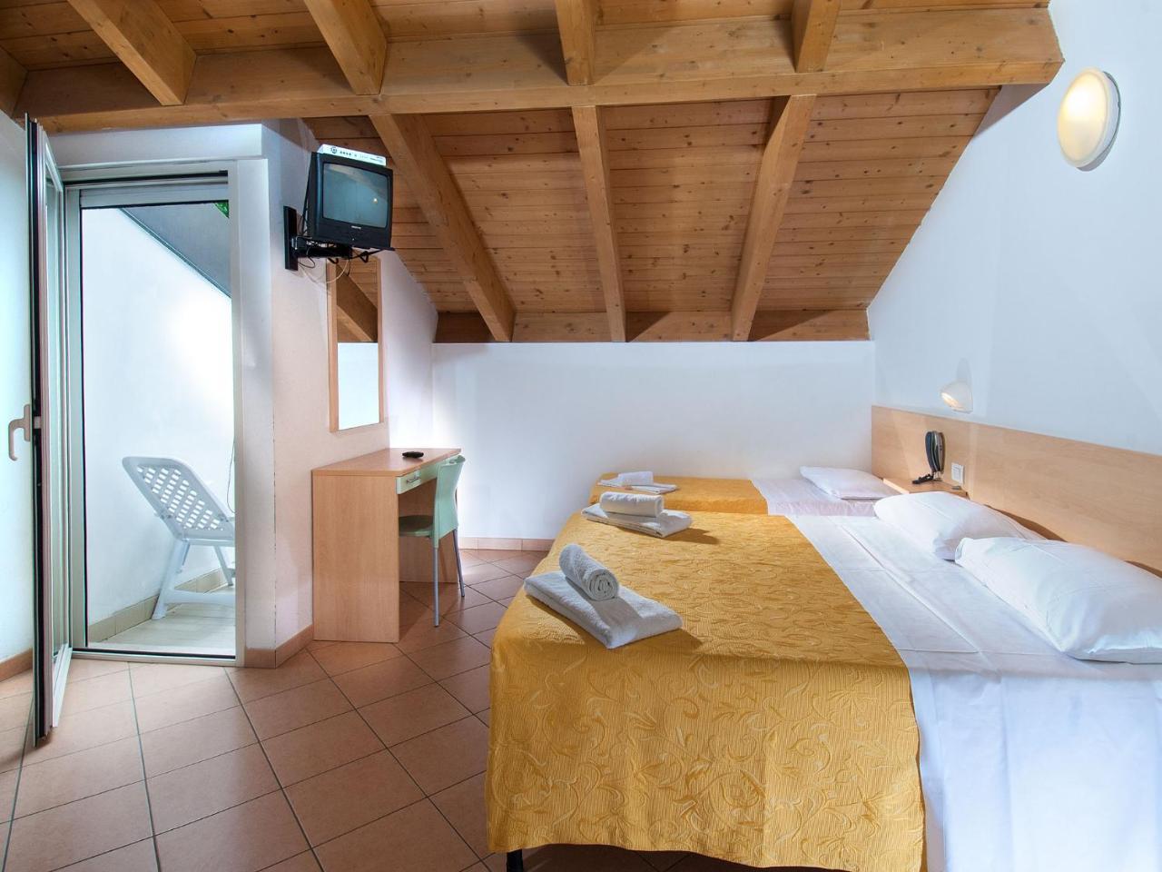 Hotel Miramare Cattolica Esterno foto