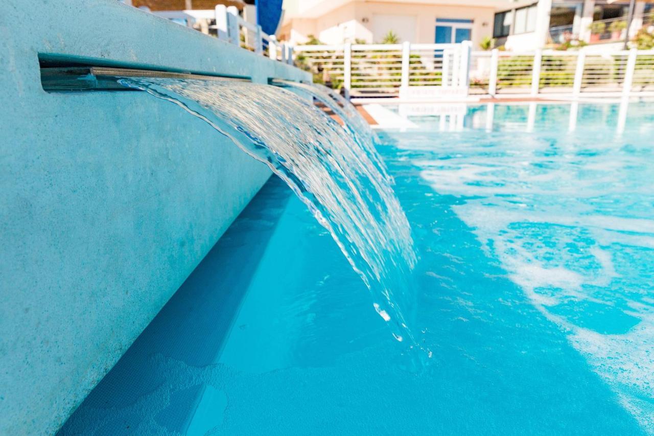 Hotel Miramare Cattolica Esterno foto